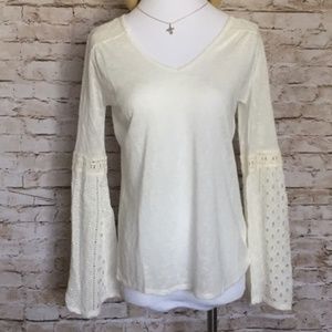 2/$20 NWT ivory boho top lace/crochet bell sleeves